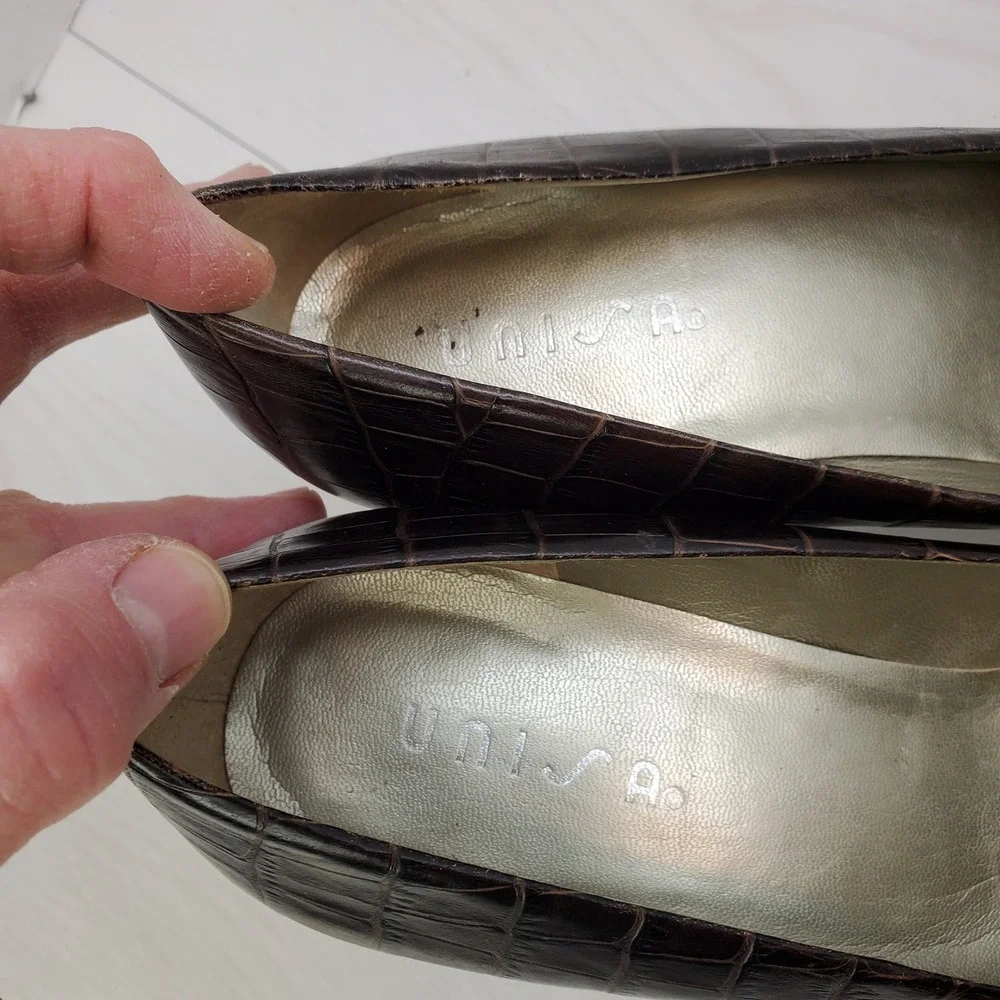 Unisa Castle Dark Brown Croc Embossed Leather Pumps‎ W 10B 90s Y2K Office Siren
